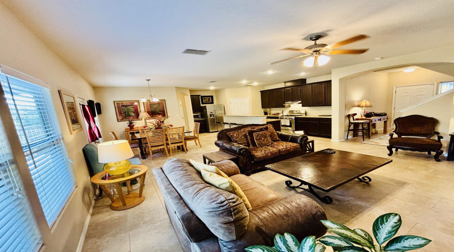 15115 Cerralvo Dr, Laredo, Texas 78045, 3 Bedrooms Bedrooms, 6 Rooms Rooms,2 BathroomsBathrooms,Residential,For Sale,15115 Cerralvo Dr,20253664