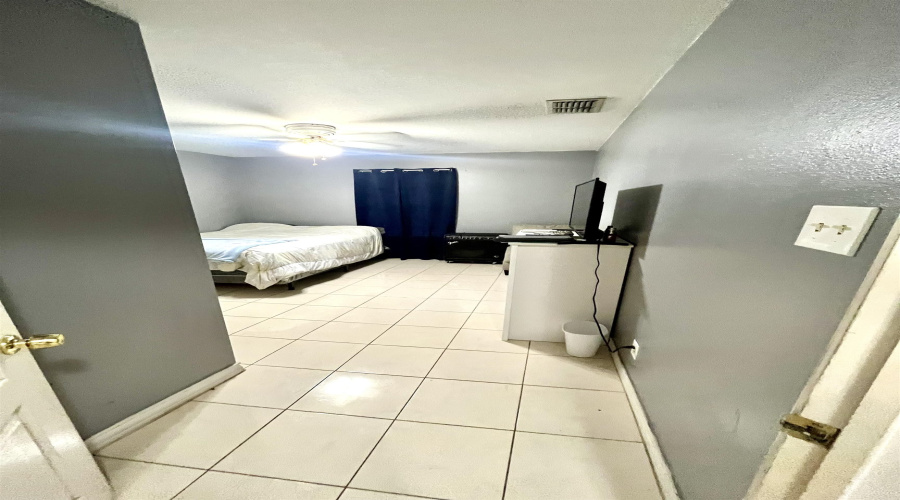 802 Prancer Rd, Laredo, Texas 78045, 3 Bedrooms Bedrooms, 5 Rooms Rooms,2 BathroomsBathrooms,Residential,For Sale,802 Prancer Rd,20253676