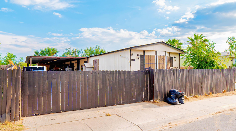 4935 Paz Ln, Laredo, Texas 78046, 3 Bedrooms Bedrooms, 4 Rooms Rooms,2 BathroomsBathrooms,Residential,For Sale,4935 Paz Ln,20253679