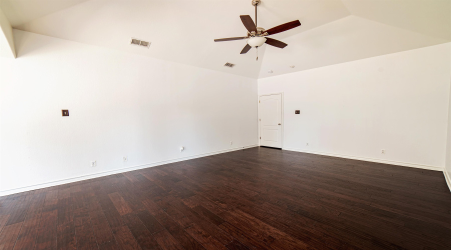 3103 Dante Lp, Laredo, Texas 78041, 4 Bedrooms Bedrooms, 8 Rooms Rooms,3 BathroomsBathrooms,Residential,For Sale,3103 Dante Lp,20253684