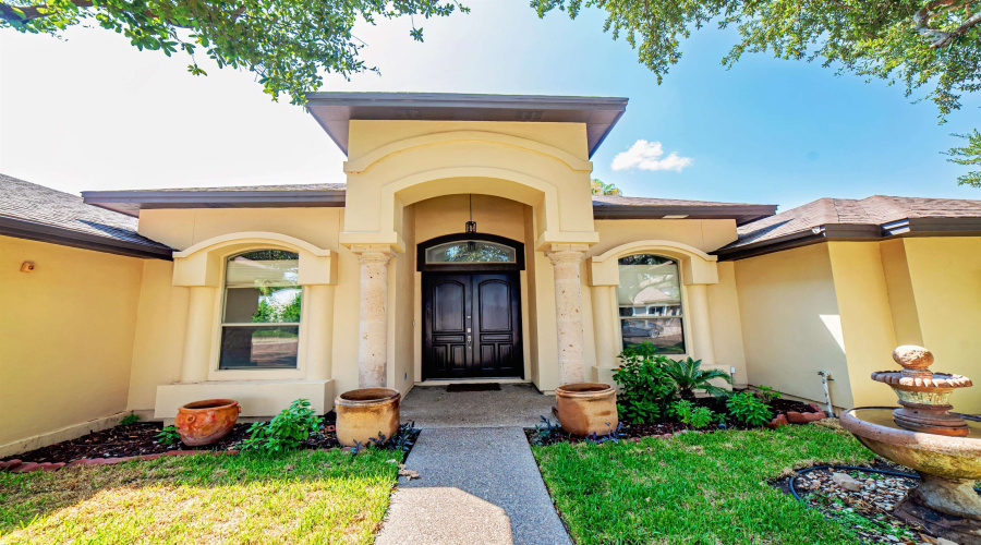 3103 Dante Lp, Laredo, Texas 78041, 4 Bedrooms Bedrooms, 8 Rooms Rooms,3 BathroomsBathrooms,Residential,For Sale,3103 Dante Lp,20253684