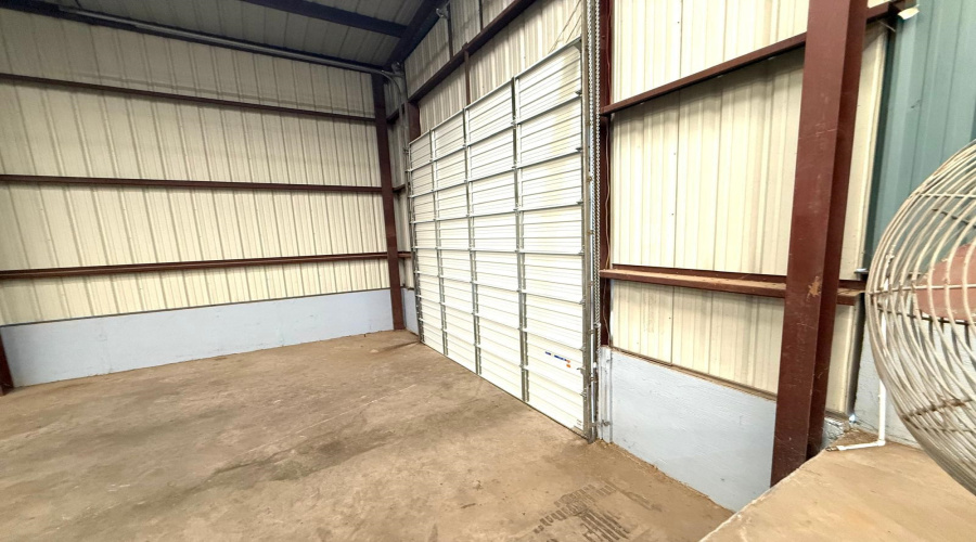 5812 East Dr, Laredo, Texas 78041, 1 Bedroom Bedrooms, 51 Rooms Rooms,4 BathroomsBathrooms,Commercial/industrial,For Rent,5812 East Dr,20253688