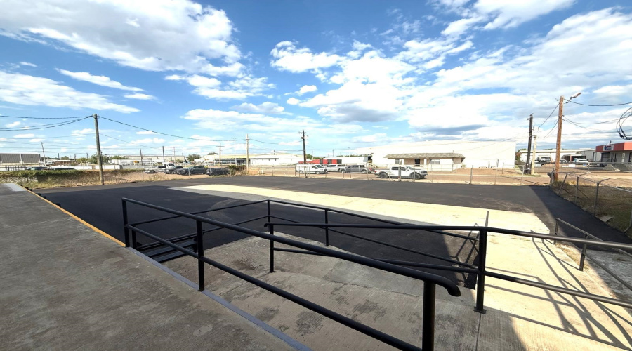 5812 East Dr, Laredo, Texas 78041, 1 Bedroom Bedrooms, 51 Rooms Rooms,4 BathroomsBathrooms,Commercial/industrial,For Rent,5812 East Dr,20253688