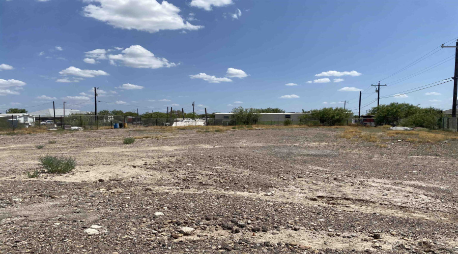 245 Wawi Tijerina Rd., LAREDO, Texas 78043, ,Land,For Rent,245 Wawi Tijerina Rd.,20253696