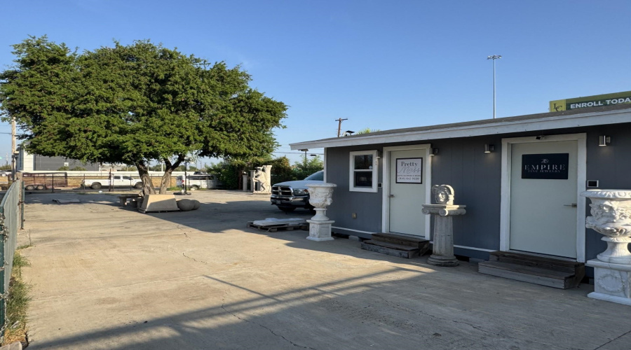 3101 San Dario Ave, Laredo, Texas 78040, ,Land,For Rent,3101 San Dario Ave,20253702