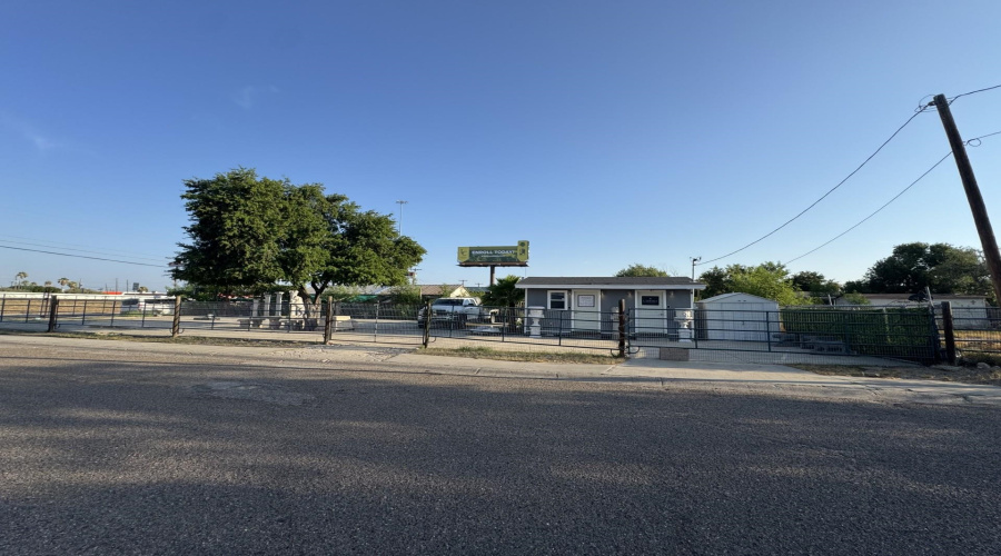 3101 San Dario Ave, Laredo, Texas 78040, ,Land,For Rent,3101 San Dario Ave,20253702