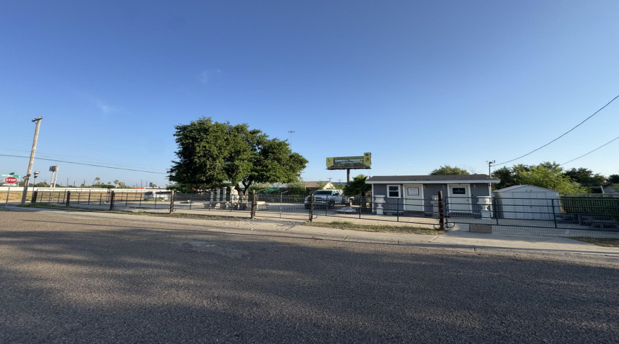 3101 San Dario Ave, Laredo, Texas 78040, ,Land,For Rent,3101 San Dario Ave,20253702