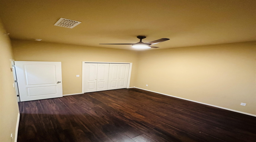 5812 Montevista Dr., Laredo, Texas 78041, 3 Bedrooms Bedrooms, 5 Rooms Rooms,2 BathroomsBathrooms,Residential,For Rent,5812 Montevista Dr.,20253700