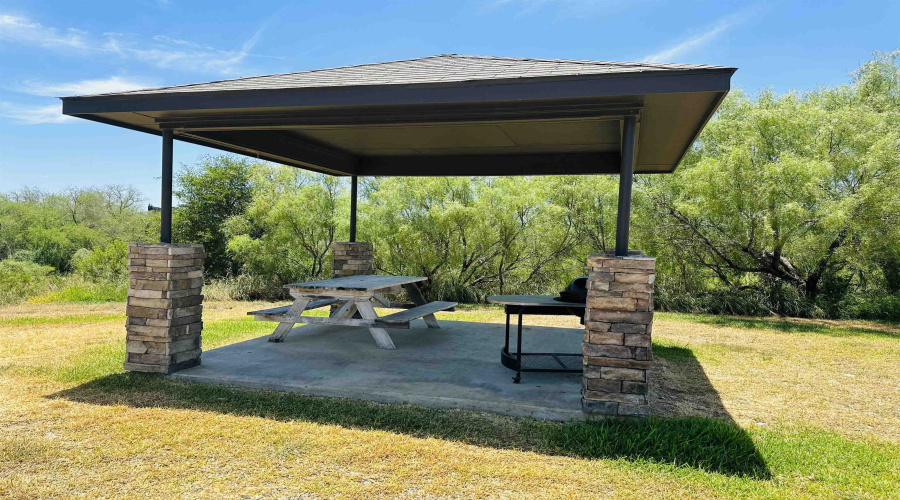 5812 Montevista Dr., Laredo, Texas 78041, 3 Bedrooms Bedrooms, 5 Rooms Rooms,2 BathroomsBathrooms,Residential,For Rent,5812 Montevista Dr.,20253700