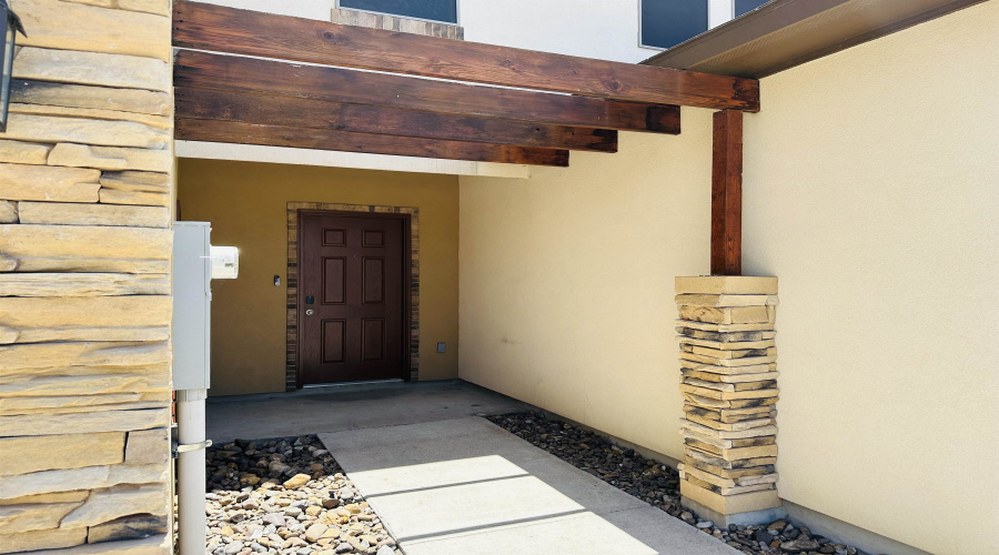 5812 Montevista Dr., Laredo, Texas 78041, 3 Bedrooms Bedrooms, 5 Rooms Rooms,2 BathroomsBathrooms,Residential,For Rent,5812 Montevista Dr.,20253700