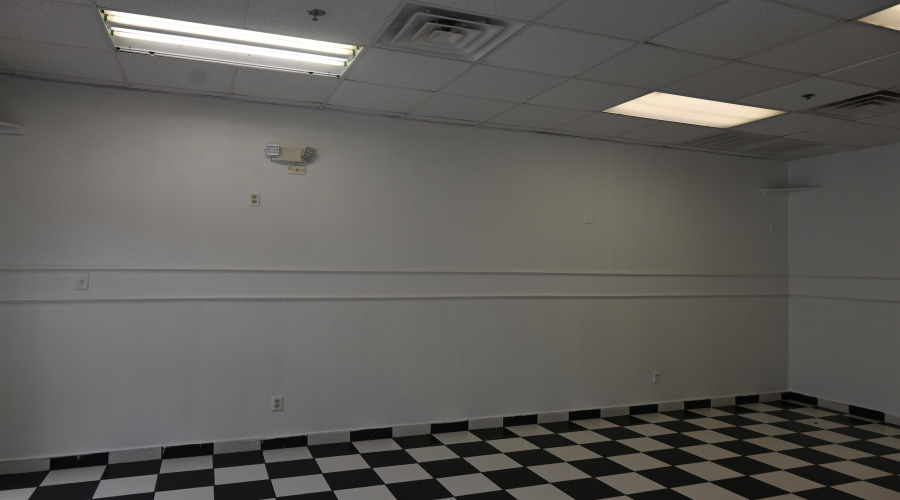 3302 Cuatro Vientos Dr, Laredo, Texas 78046, 6 Rooms Rooms,1 BathroomBathrooms,Commercial retail/office,For Sale,3302 Cuatro Vientos Dr,20253713