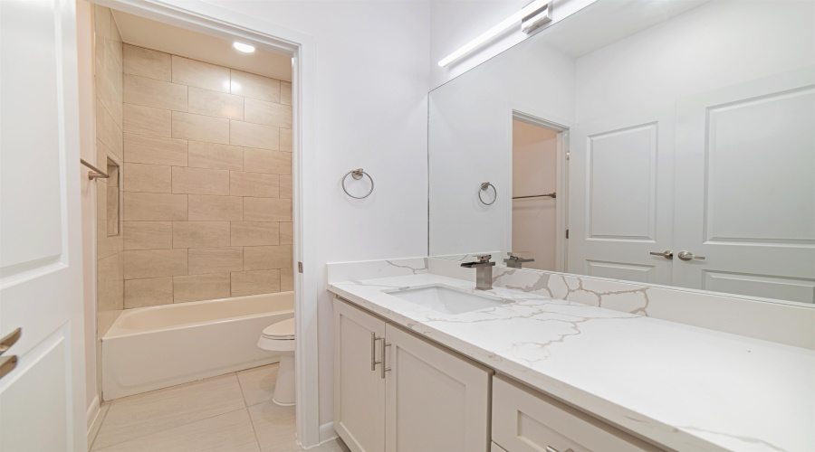 131 Faith Dr., Laredo, Texas 78043-5079, 4 Bedrooms Bedrooms, 4 Rooms Rooms,2 BathroomsBathrooms,Residential,For Sale,131 Faith Dr.,20253718