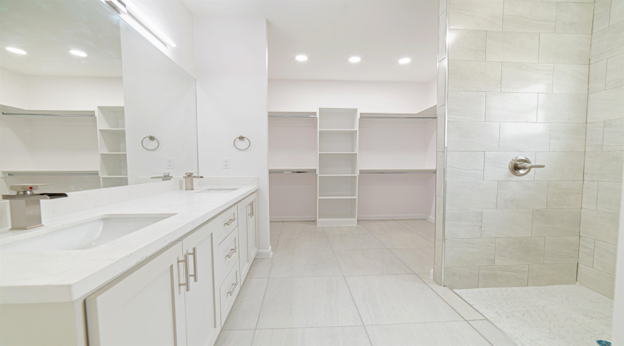 131 Faith Dr., Laredo, Texas 78043-5079, 4 Bedrooms Bedrooms, 4 Rooms Rooms,2 BathroomsBathrooms,Residential,For Sale,131 Faith Dr.,20253718