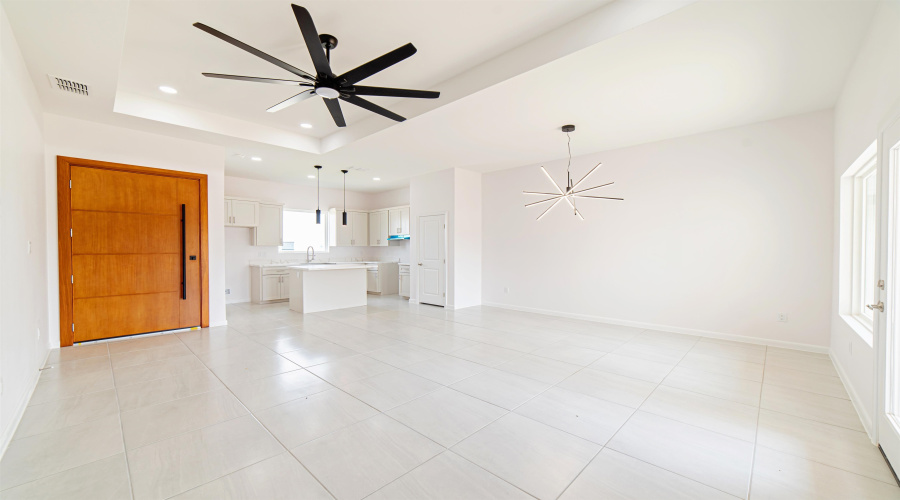 131 Faith Dr., Laredo, Texas 78043-5079, 4 Bedrooms Bedrooms, 4 Rooms Rooms,2 BathroomsBathrooms,Residential,For Sale,131 Faith Dr.,20253718