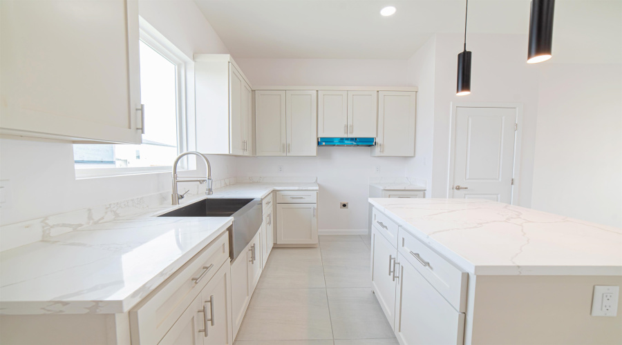 131 Faith Dr., Laredo, Texas 78043-5079, 4 Bedrooms Bedrooms, 4 Rooms Rooms,2 BathroomsBathrooms,Residential,For Sale,131 Faith Dr.,20253718