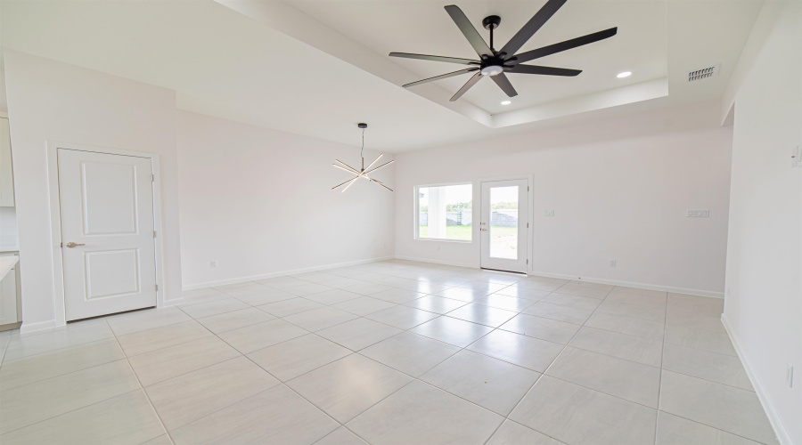 131 Faith Dr., Laredo, Texas 78043-5079, 4 Bedrooms Bedrooms, 4 Rooms Rooms,2 BathroomsBathrooms,Residential,For Sale,131 Faith Dr.,20253718