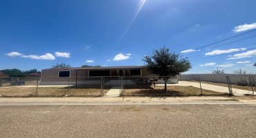 7001 Balcones Dr, Laredo, Texas 78046, 3 Bedrooms Bedrooms, 5 Rooms Rooms,2 BathroomsBathrooms,Residential,For Sale,7001 Balcones Dr,20253722