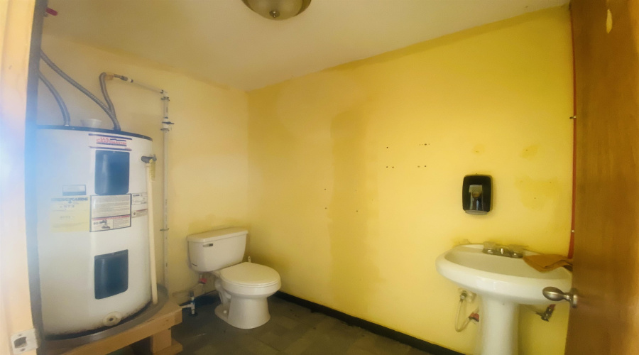 100 JAIME J ZAPATA ST, Falcon, Texas 78564, 1 Room Rooms,3 BathroomsBathrooms,Commercial retail/office,For Sale,100 JAIME J ZAPATA ST,20253725