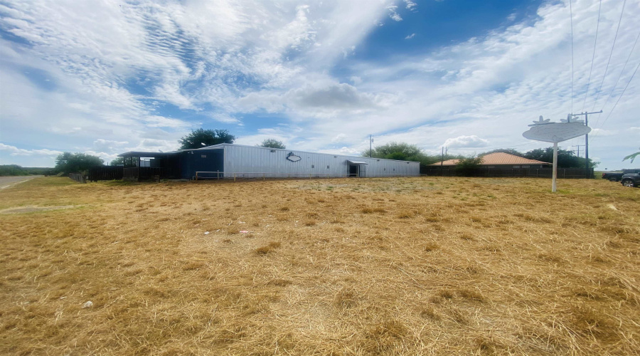 100 JAIME J ZAPATA ST, Falcon, Texas 78564, 1 Room Rooms,3 BathroomsBathrooms,Commercial retail/office,For Sale,100 JAIME J ZAPATA ST,20253725