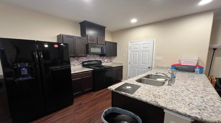 5905 St. Joan of Arc, Laredo, Texas 78046, 3 Bedrooms Bedrooms, 5 Rooms Rooms,2 BathroomsBathrooms,Residential,For Sale,5905 St. Joan of Arc,20251146