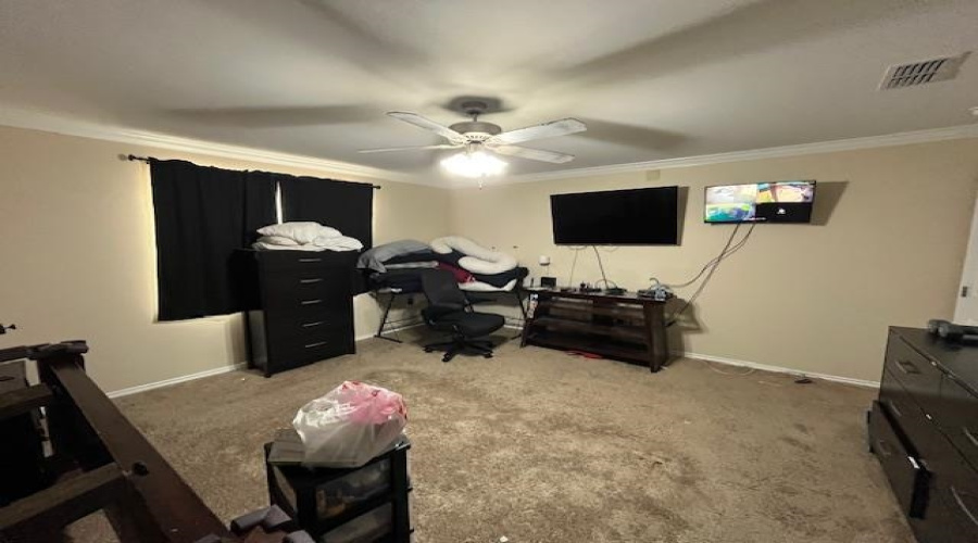 5905 St. Joan of Arc, Laredo, Texas 78046, 3 Bedrooms Bedrooms, 5 Rooms Rooms,2 BathroomsBathrooms,Residential,For Sale,5905 St. Joan of Arc,20251146