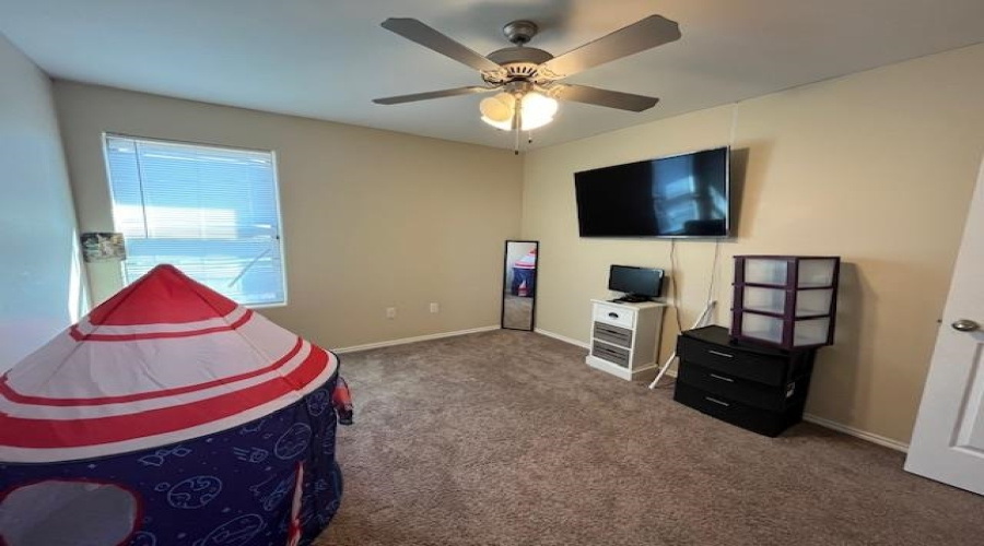 5905 St. Joan of Arc, Laredo, Texas 78046, 3 Bedrooms Bedrooms, 5 Rooms Rooms,2 BathroomsBathrooms,Residential,For Sale,5905 St. Joan of Arc,20251146