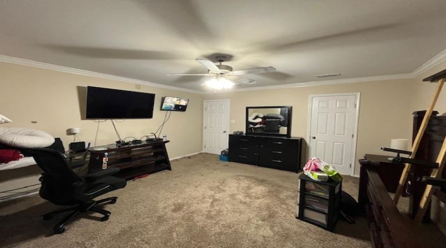 5905 St. Joan of Arc, Laredo, Texas 78046, 3 Bedrooms Bedrooms, 5 Rooms Rooms,2 BathroomsBathrooms,Residential,For Sale,5905 St. Joan of Arc,20251146