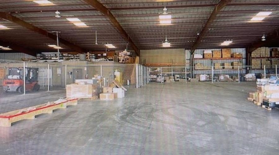 1641 World Trade Center Lp, LAREDO, Texas 78045, 1 Bedroom Bedrooms, 11 Rooms Rooms,3 BathroomsBathrooms,Commercial/industrial,For Rent,1641 World Trade Center Lp,20253729