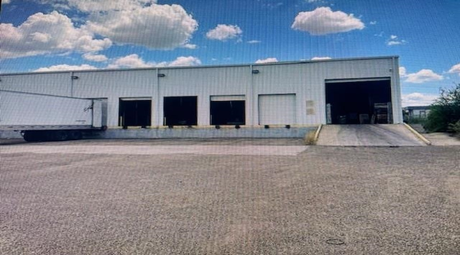 1641 World Trade Center Lp, LAREDO, Texas 78045, 1 Bedroom Bedrooms, 11 Rooms Rooms,3 BathroomsBathrooms,Commercial/industrial,For Rent,1641 World Trade Center Lp,20253729