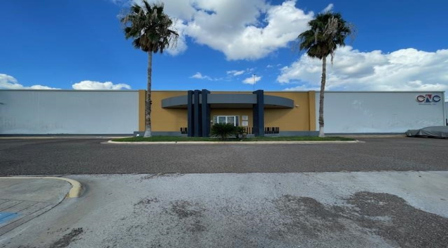 1641 World Trade Center Lp, LAREDO, Texas 78045, 1 Bedroom Bedrooms, 11 Rooms Rooms,3 BathroomsBathrooms,Commercial/industrial,For Rent,1641 World Trade Center Lp,20253729