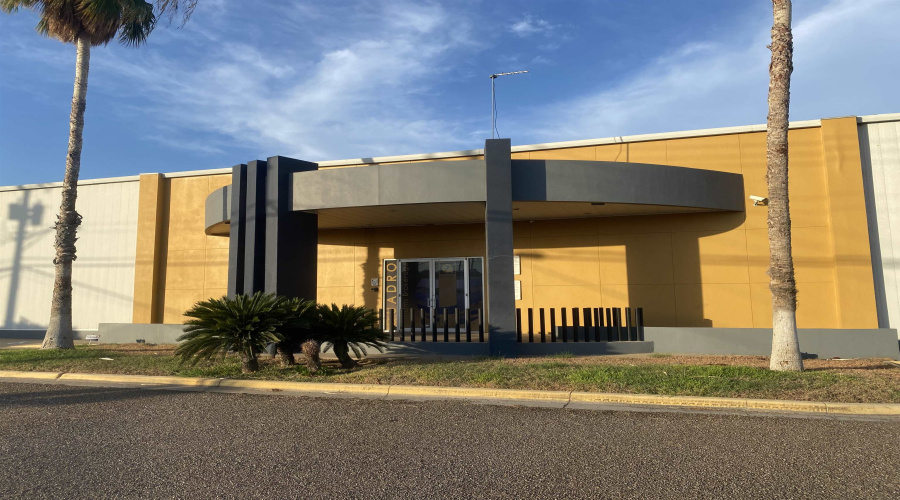 1641 World Trade Center Lp, LAREDO, Texas 78045, 1 Bedroom Bedrooms, 11 Rooms Rooms,3 BathroomsBathrooms,Commercial/industrial,For Rent,1641 World Trade Center Lp,20253729
