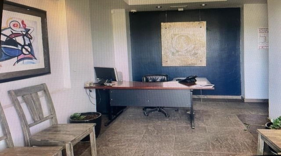 1641 World Trade Center Lp, LAREDO, Texas 78045, 1 Bedroom Bedrooms, 11 Rooms Rooms,3 BathroomsBathrooms,Commercial/industrial,For Rent,1641 World Trade Center Lp,20253729