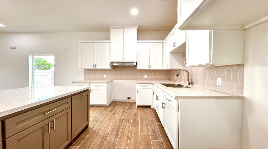 5317 General Franco Dr, LAREDO, Texas 78046, 3 Bedrooms Bedrooms, 5 Rooms Rooms,2 BathroomsBathrooms,Residential,For Sale,5317 General Franco Dr,20253736