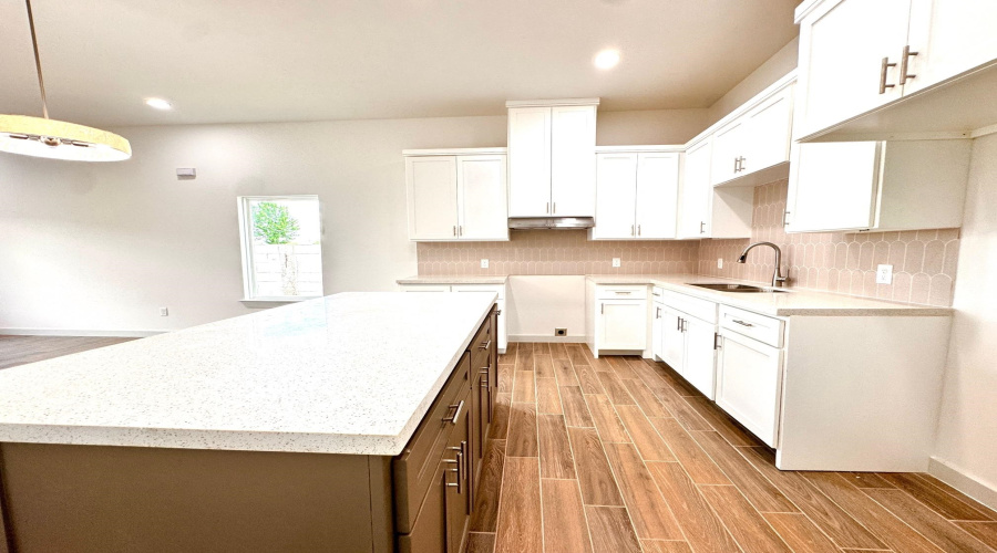 5317 General Franco Dr, LAREDO, Texas 78046, 3 Bedrooms Bedrooms, 5 Rooms Rooms,2 BathroomsBathrooms,Residential,For Sale,5317 General Franco Dr,20253736