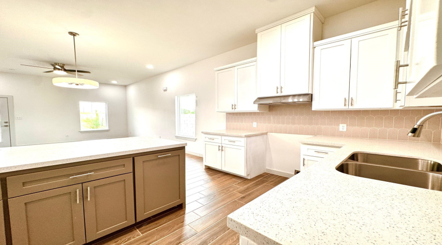 5317 General Franco Dr, LAREDO, Texas 78046, 3 Bedrooms Bedrooms, 5 Rooms Rooms,2 BathroomsBathrooms,Residential,For Sale,5317 General Franco Dr,20253736