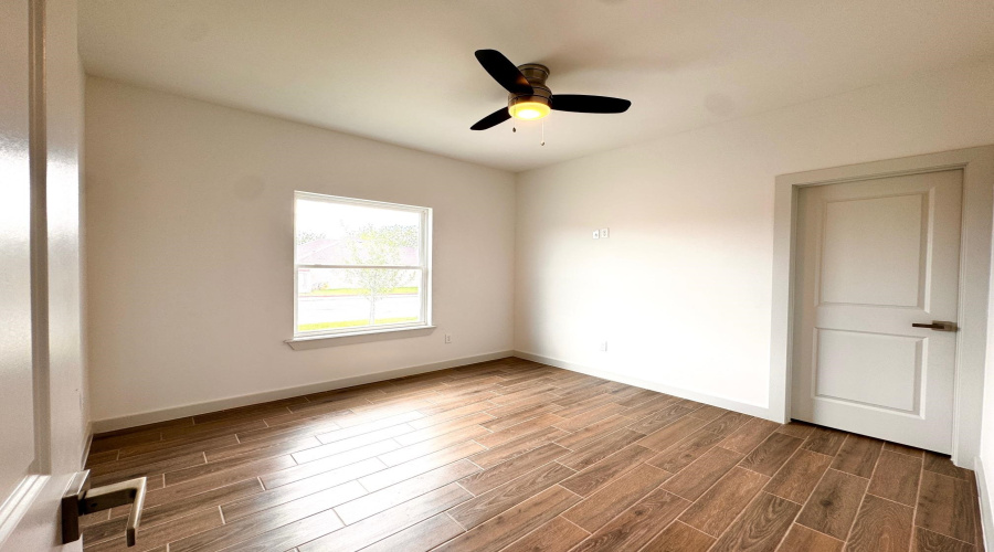 5317 General Franco Dr, LAREDO, Texas 78046, 3 Bedrooms Bedrooms, 5 Rooms Rooms,2 BathroomsBathrooms,Residential,For Sale,5317 General Franco Dr,20253736