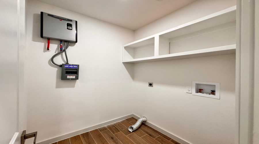 5317 General Franco Dr, LAREDO, Texas 78046, 3 Bedrooms Bedrooms, 5 Rooms Rooms,2 BathroomsBathrooms,Residential,For Sale,5317 General Franco Dr,20253736