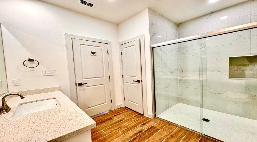 5315 General Franco Dr, LAREDO, Texas 78046, 3 Bedrooms Bedrooms, 5 Rooms Rooms,2 BathroomsBathrooms,Residential,For Sale,5315 General Franco Dr,20253737