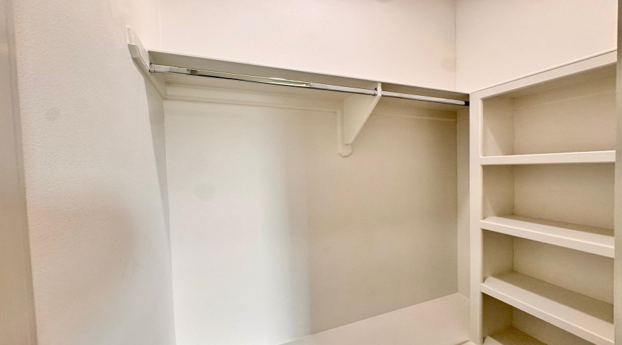 5315 General Franco Dr, LAREDO, Texas 78046, 3 Bedrooms Bedrooms, 5 Rooms Rooms,2 BathroomsBathrooms,Residential,For Sale,5315 General Franco Dr,20253737