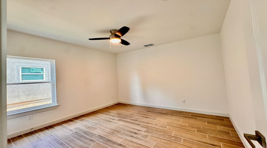 5315 General Franco Dr, LAREDO, Texas 78046, 3 Bedrooms Bedrooms, 5 Rooms Rooms,2 BathroomsBathrooms,Residential,For Sale,5315 General Franco Dr,20253737