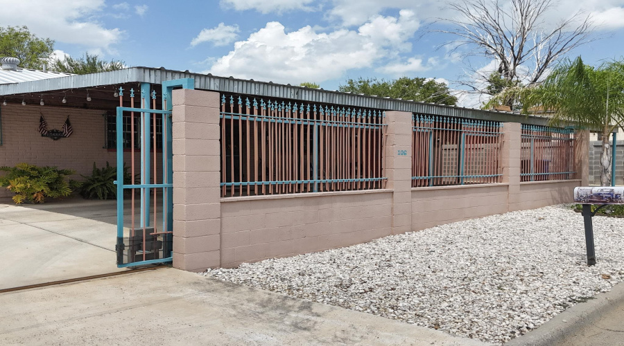 106 S Tapeyste Ave, Laredo, Texas 78043, 2 Bedrooms Bedrooms, 6 Rooms Rooms,2 BathroomsBathrooms,Residential,For Sale,106 S Tapeyste Ave,20253739