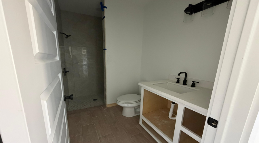 5606 Bramble Ln., Laredo, Texas 78046, 3 Bedrooms Bedrooms, 5 Rooms Rooms,2 BathroomsBathrooms,Residential,For Sale,5606 Bramble Ln.,20253744