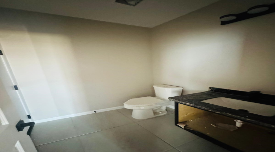 1524 Cincho St., Laredo, Texas 78046, 4 Bedrooms Bedrooms, 8 Rooms Rooms,2 BathroomsBathrooms,Residential,For Sale,1524 Cincho St.,20253746