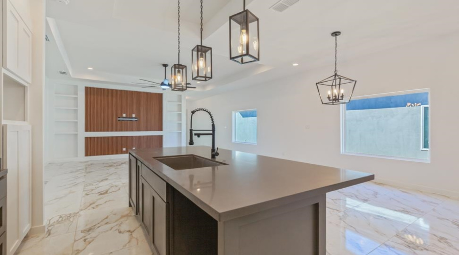 3914 Yoyis St., Laredo, Texas 78046, 3 Bedrooms Bedrooms, 6 Rooms Rooms,2 BathroomsBathrooms,Residential,For Sale,3914 Yoyis St.,20253749