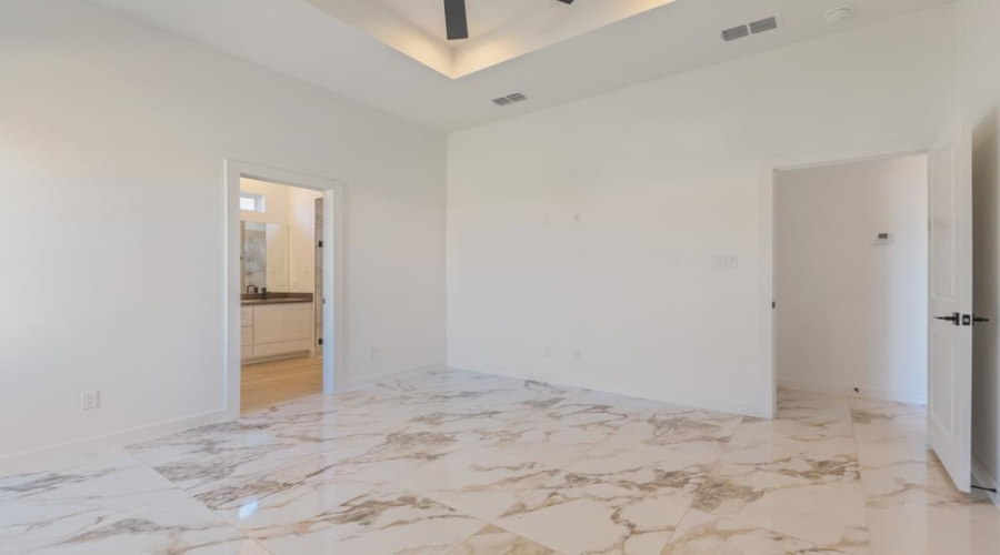 3914 Yoyis St., Laredo, Texas 78046, 3 Bedrooms Bedrooms, 6 Rooms Rooms,2 BathroomsBathrooms,Residential,For Sale,3914 Yoyis St.,20253749