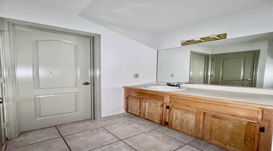 507 Shiloh Dr, Laredo, Texas 78045, 2 Bedrooms Bedrooms, 4 Rooms Rooms,1 BathroomBathrooms,Residential,For Rent,507 Shiloh Dr,20253750