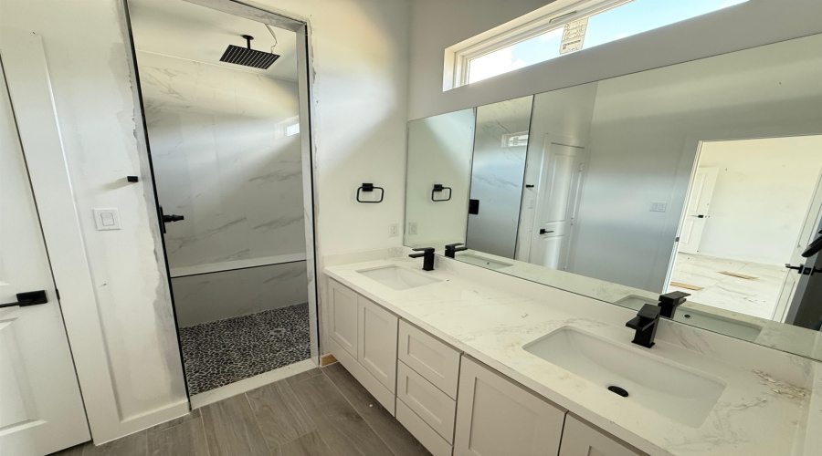 3916 Yoyis St., Laredo, Texas 78046, 3 Bedrooms Bedrooms, 6 Rooms Rooms,2 BathroomsBathrooms,Residential,For Sale,3916 Yoyis St.,20253752