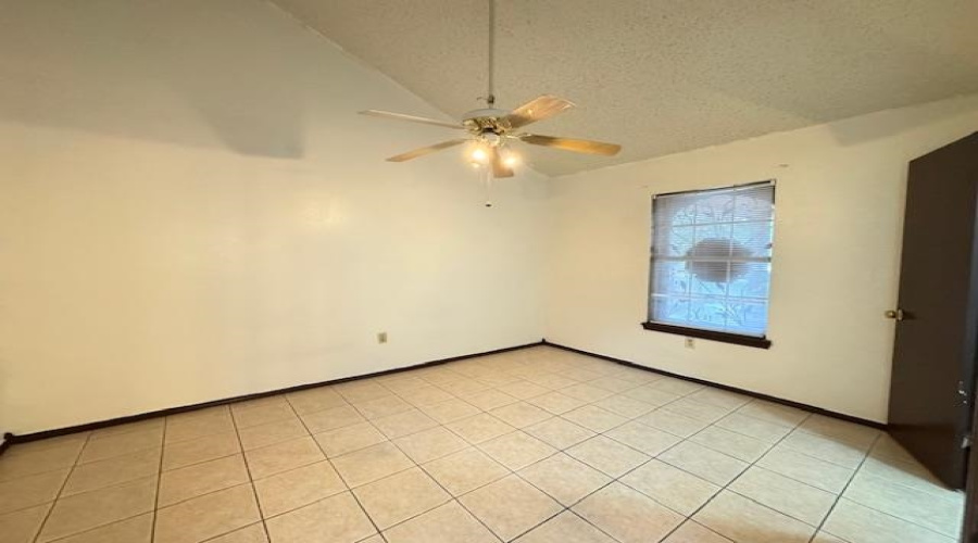 712 Zebra Dr, Laredo, Texas 78045, 3 Bedrooms Bedrooms, 6 Rooms Rooms,1 BathroomBathrooms,Residential,For Rent,712 Zebra Dr,20253753