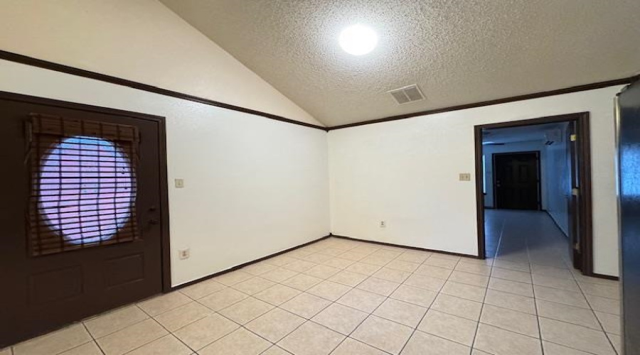 712 Zebra Dr, Laredo, Texas 78045, 3 Bedrooms Bedrooms, 6 Rooms Rooms,1 BathroomBathrooms,Residential,For Rent,712 Zebra Dr,20253753