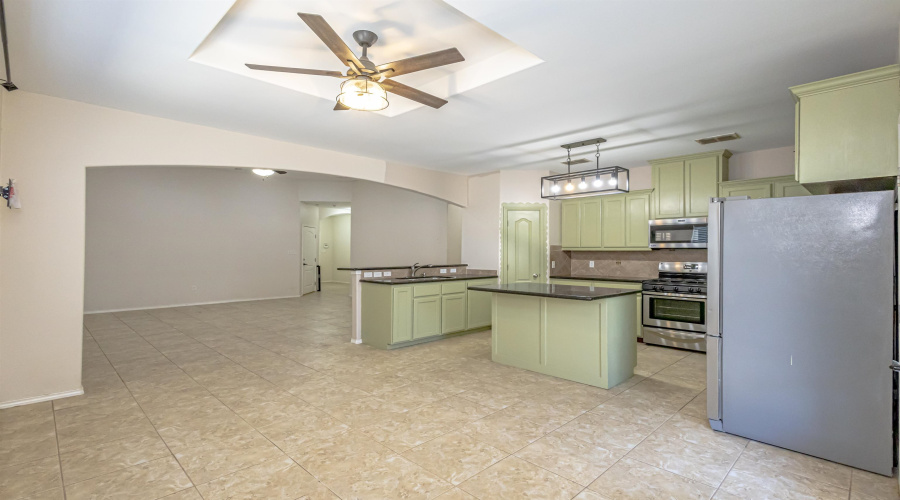 618 Crackle Grove Dr, Laredo, Texas 78045, 3 Bedrooms Bedrooms, 6 Rooms Rooms,2 BathroomsBathrooms,Residential,For Rent,618 Crackle Grove Dr,20253760